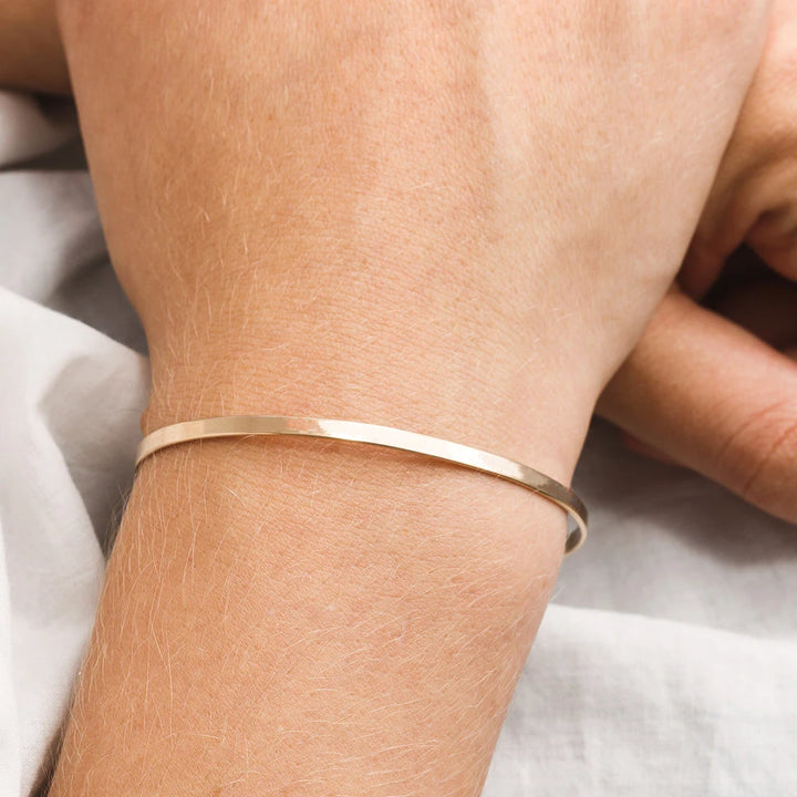 Luna Minimal Gold Bracelet