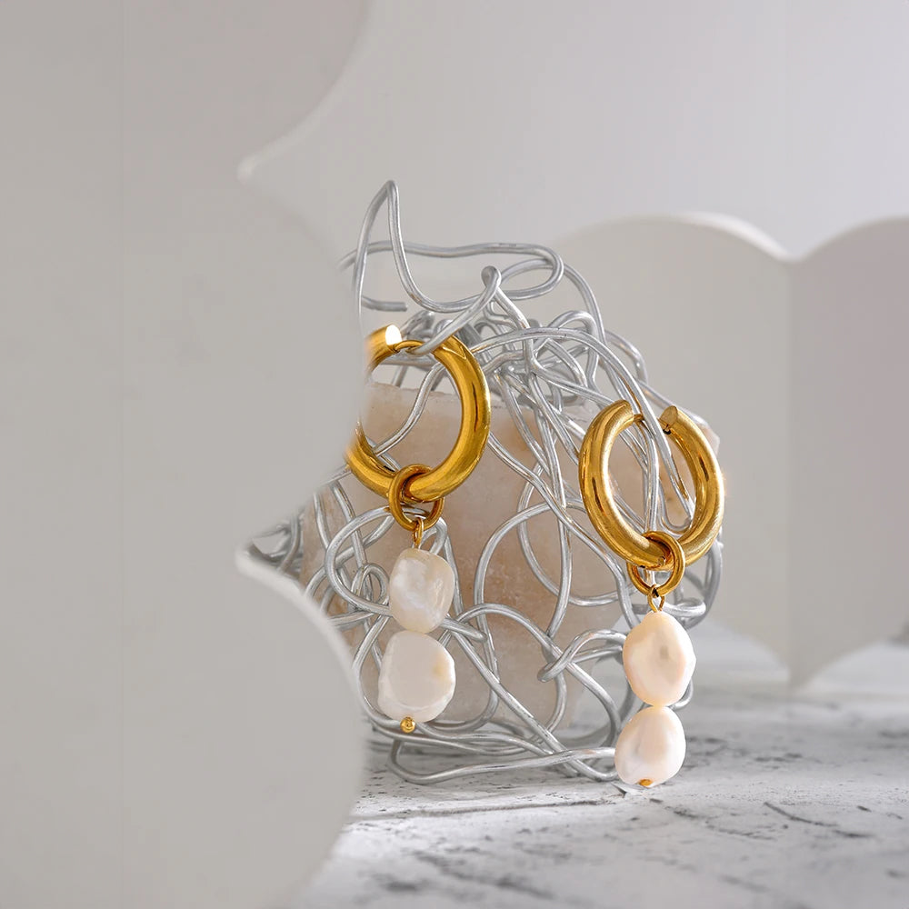 Liana Pearl Earrings