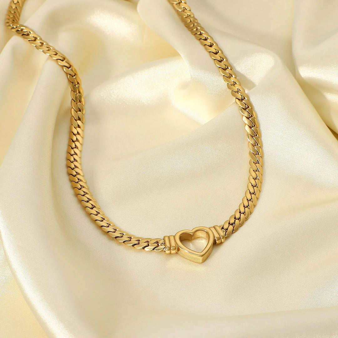 Solenne Heart Chain Necklace