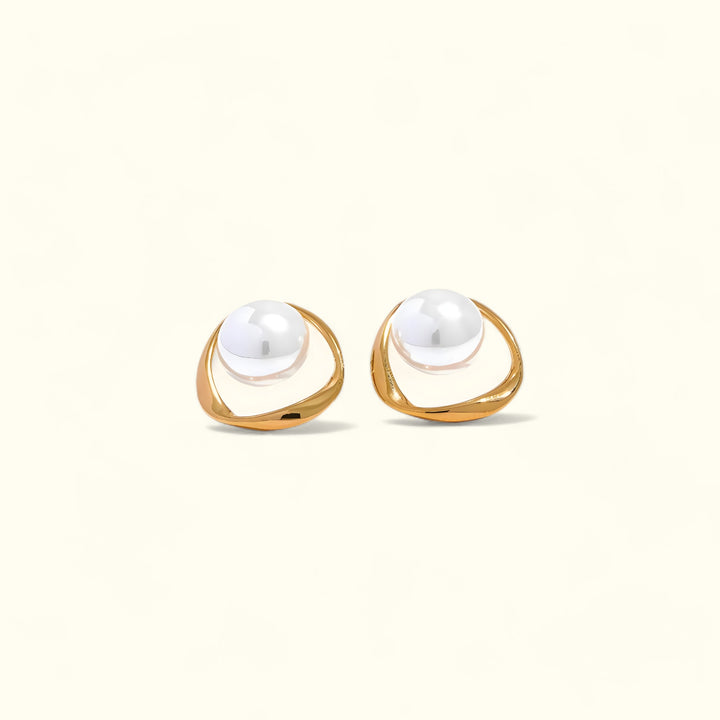 Viviana Pearl Earrings