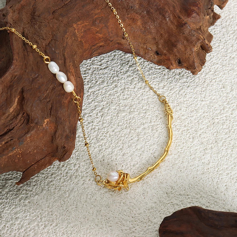 Ivy Bloom Gold Necklace