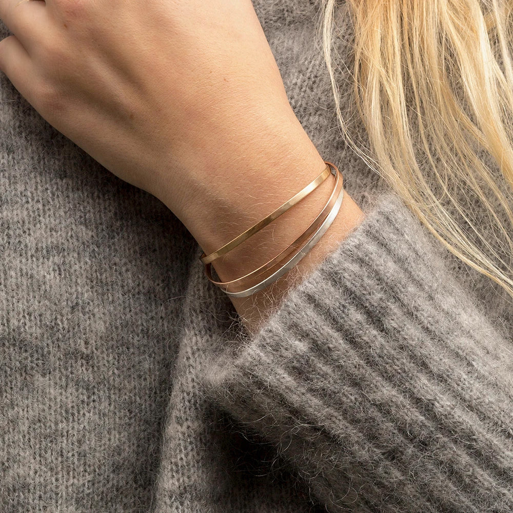 Luna Minimal Gold Bracelet